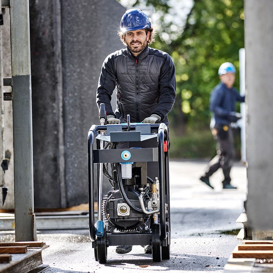MC9P pushing machine